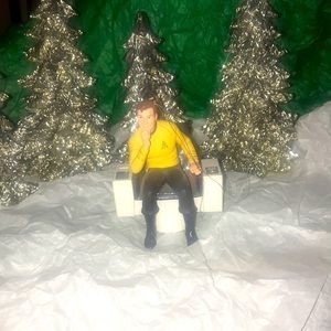 1995 Vintage Hallmark Keepsake Christmas Ornament- Star Trek Captain Kirk